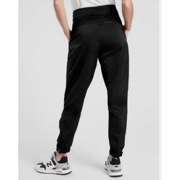 Athleta Radiant Jogger Black Shiny Pants Size 4 Tapered Pant Professional (27") - Picture 2 of 12